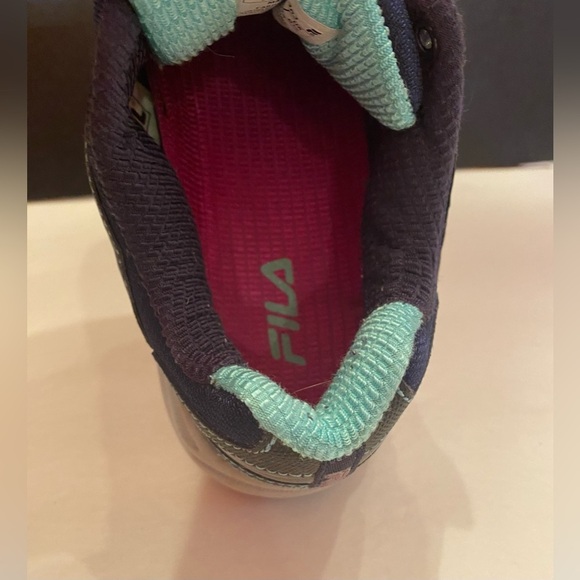 FILA Woman’s Blue/Pink Athletic Shoes Size 9 - Picture 4 of 5